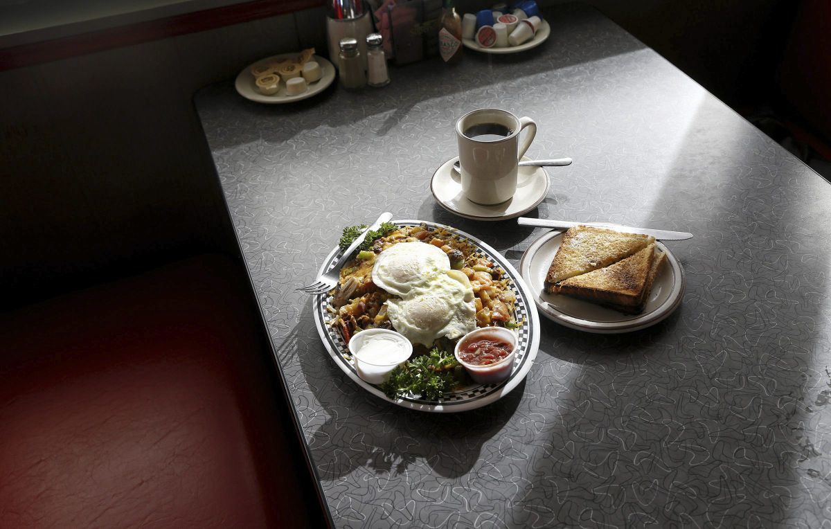 55. Dine along the Mother Road